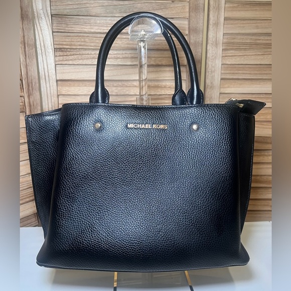 Michael Kors - Arielle Medium Satchel - Picture 1 of 16